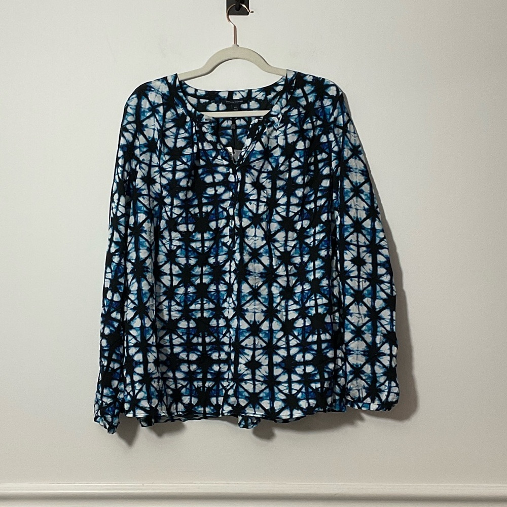 Tommy Hilfiger Navy and White Patterned Blouse
